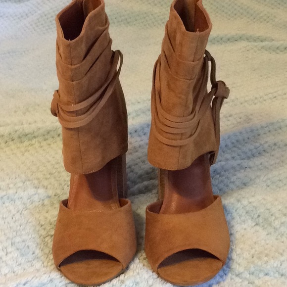 Dolce by MoJo Moxy - Picture 2 of 4